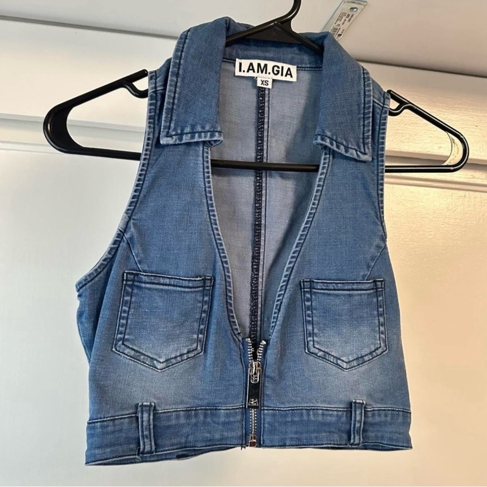 I.AM.GIA Brit Top